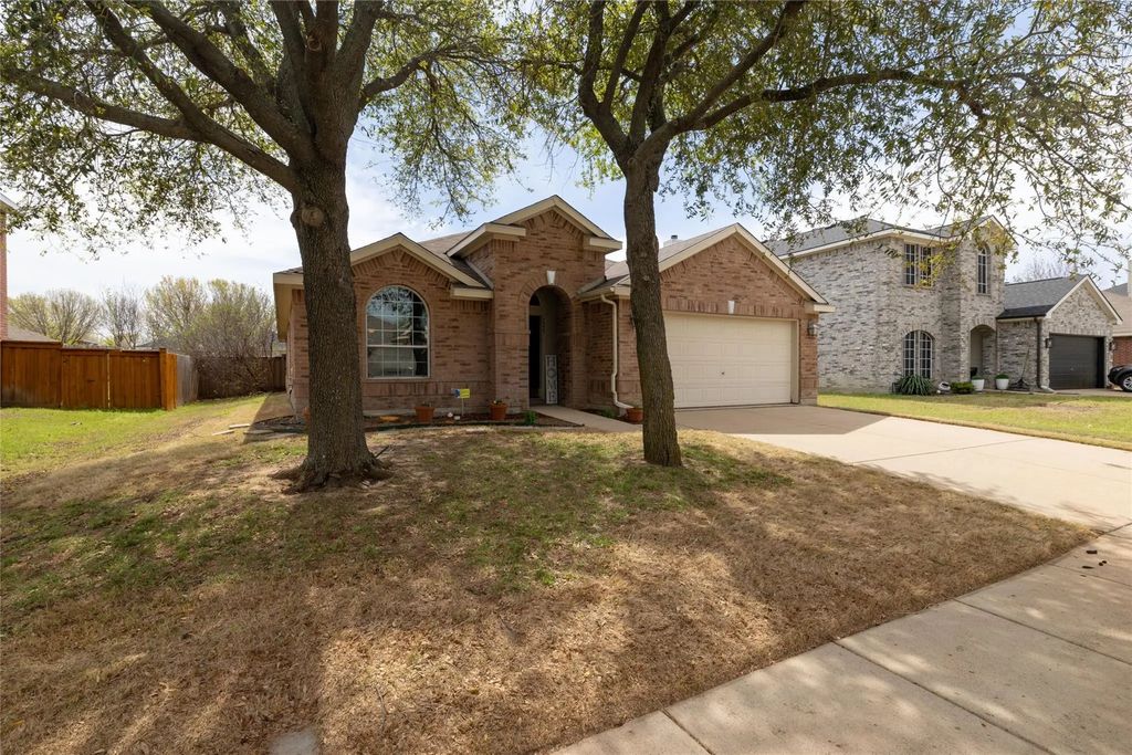 3247 Yeltes, Grand Prairie