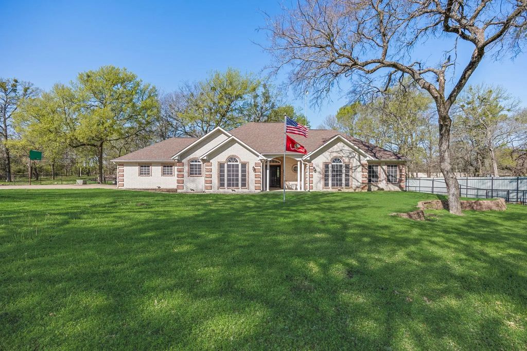 21976 Fm 47, Wills Point