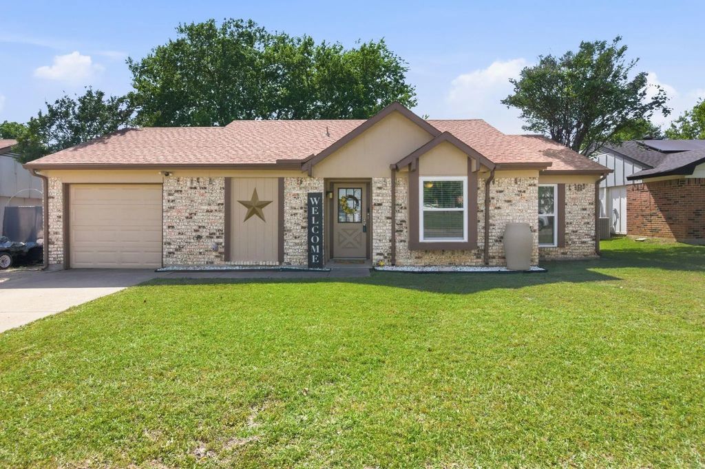 5665 Whitley Road, Haltom City