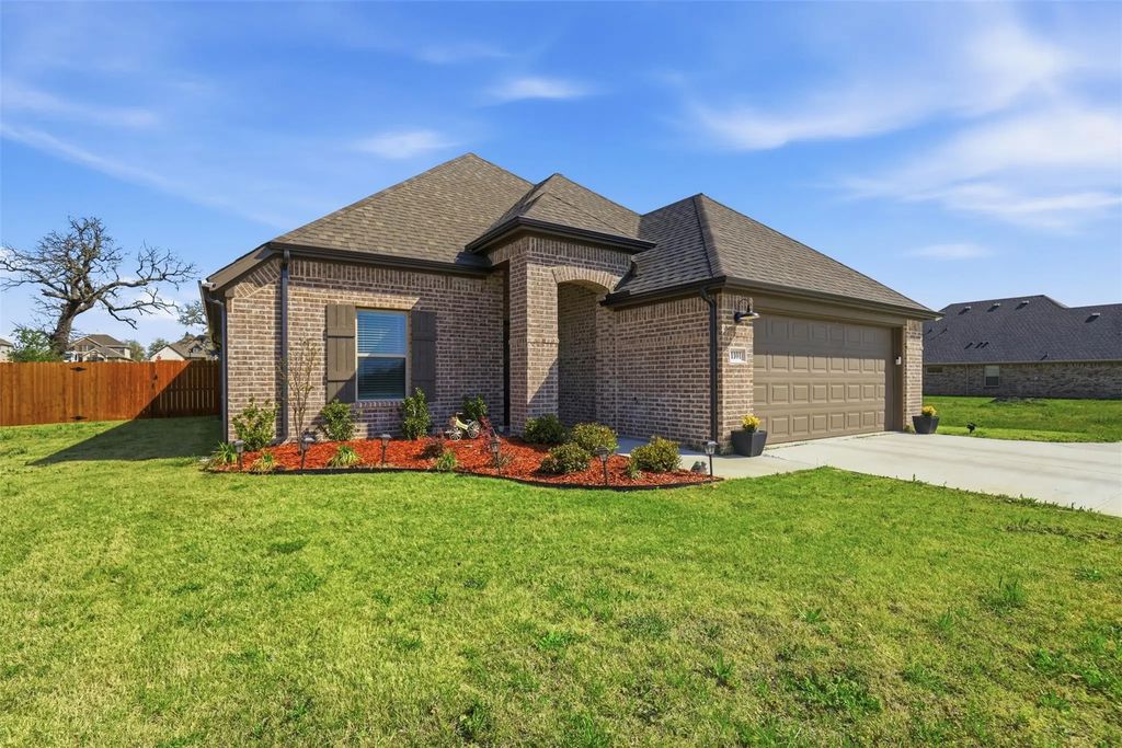 1101 Springfield Road, Springtown