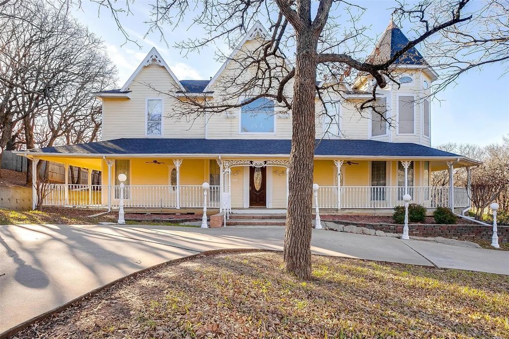 410 Beverly Drive, Keller