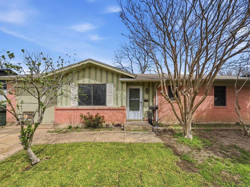 617 Rosewood Hills Drive, Garland