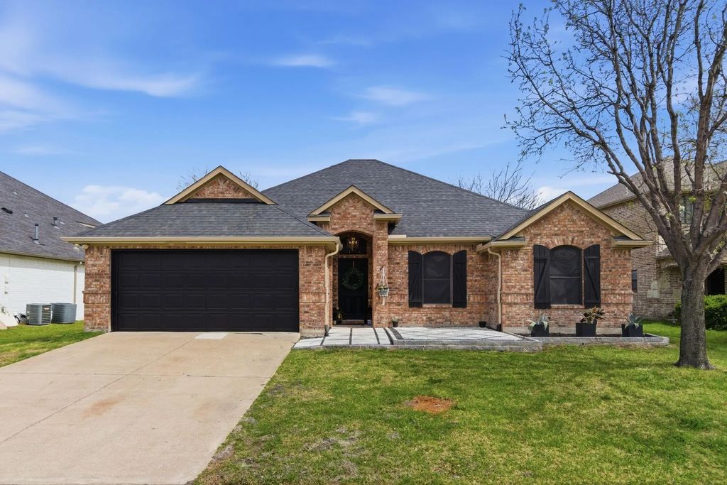 2125 Woodhaven Drive, Little Elm