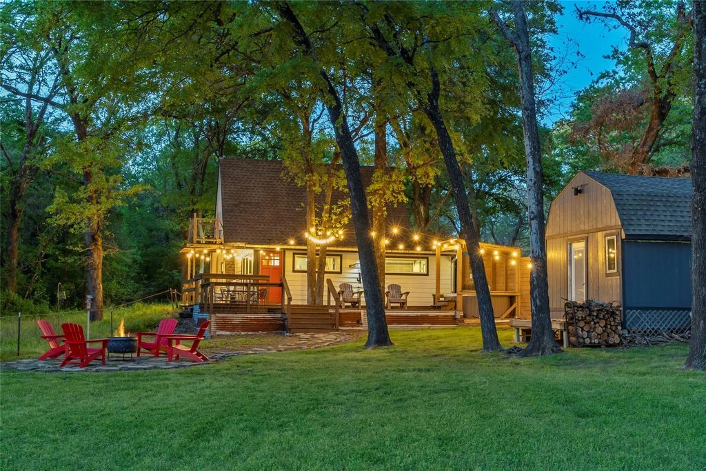 8049 Lakeview Drive, Quinlan