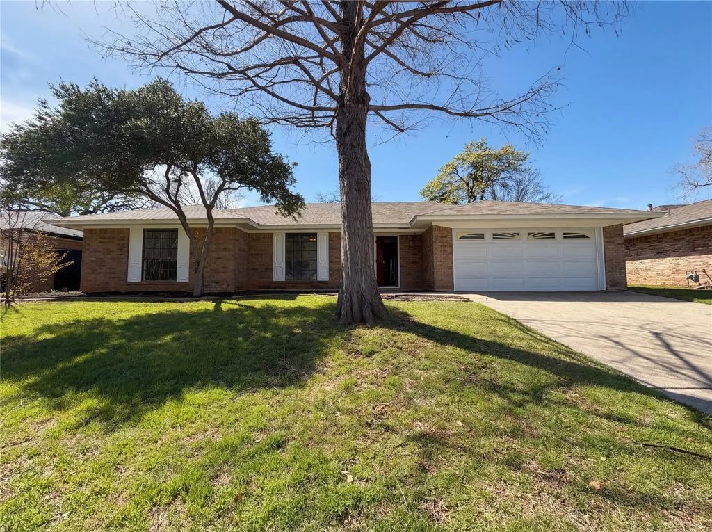 5120 Red River Drive, Arlington