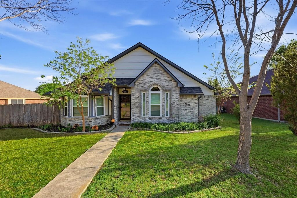 2405 Rockhill Road, McKinney