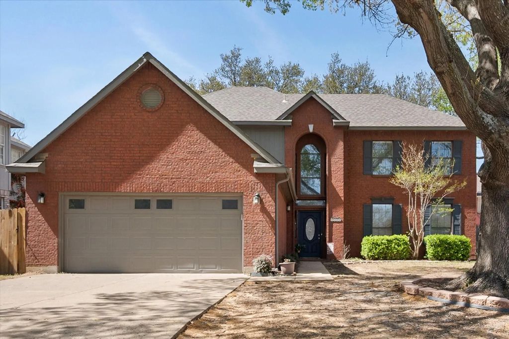 6104 Hedgeapple Court, Arlington
