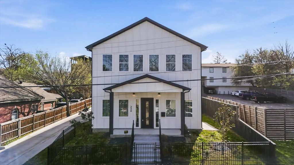 324 N Patton Avenue, Dallas