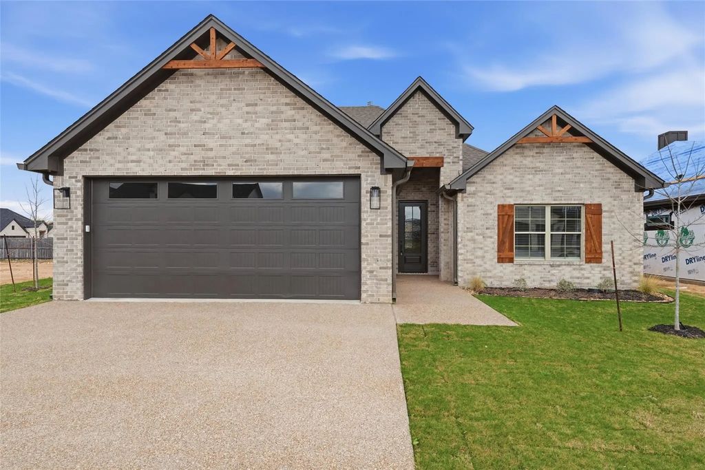 13013 Rainier Drive, Woodway