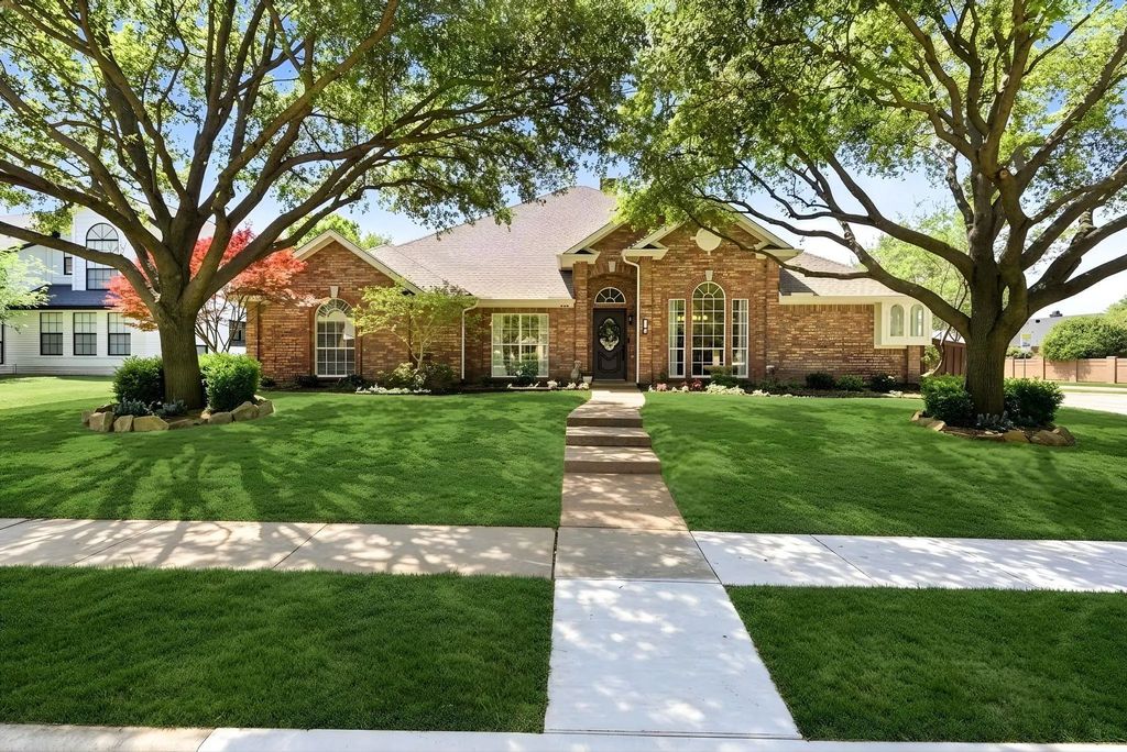 4448 Bentley Drive, Plano