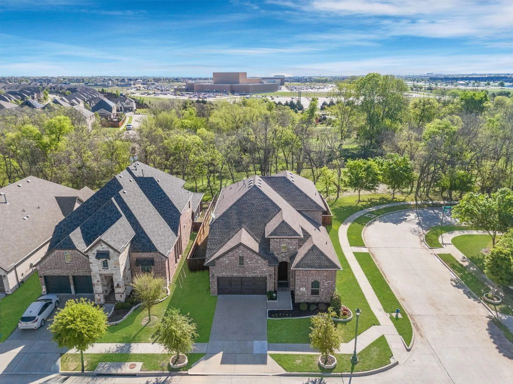 5717 Riverside Lane, McKinney