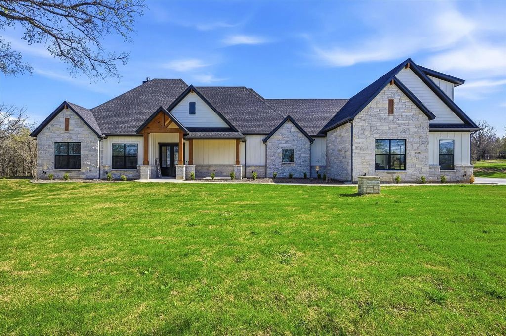 1033 Annabelles Avenue, Weatherford