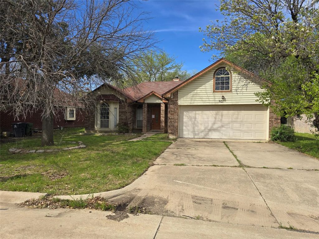 921 Meadowdale Road, Arlington