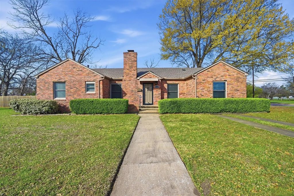 1824 N Binkley Street, Sherman