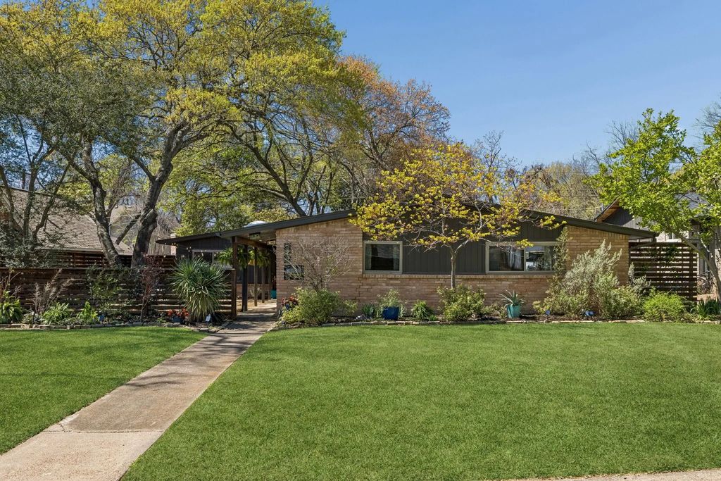 8903 Aldwick Drive, Dallas