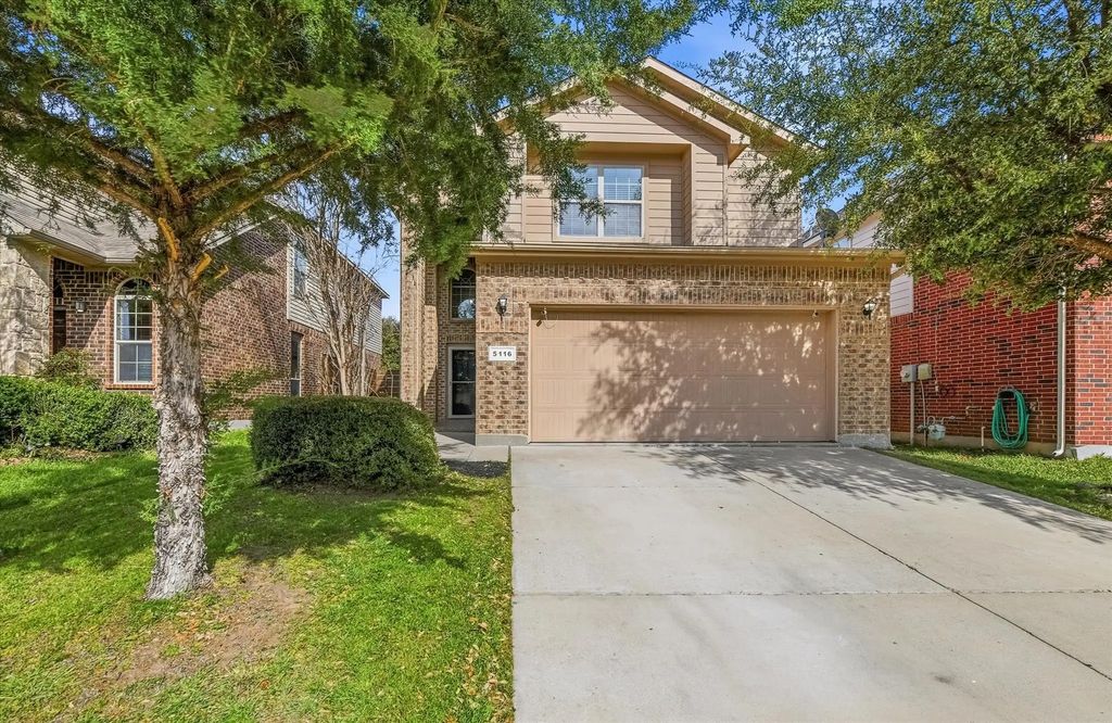 5116 Britton Ridge Lane, Fort Worth