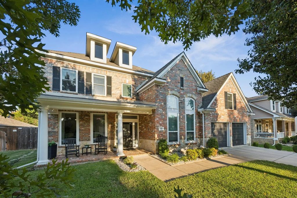 900 Water Oak Drive, Grapevine