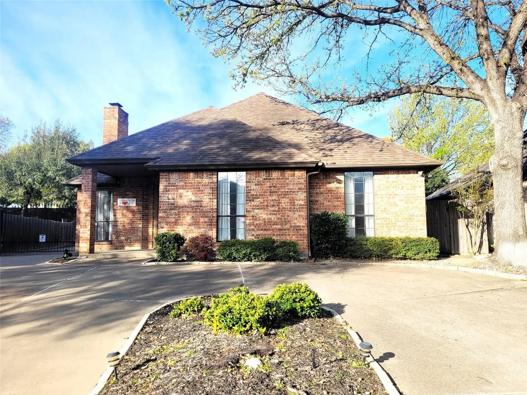 7016 Allen Place Drive, Fort Worth