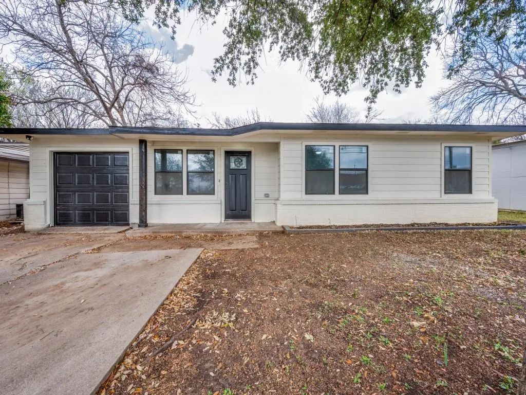 2619 Richland Avenue, Farmers Branch