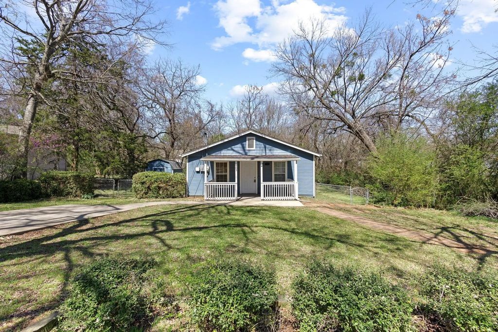 905 Thatcher Street, Denison