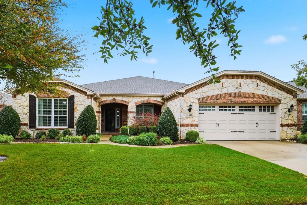 1439 Harbor Springs Drive, Frisco