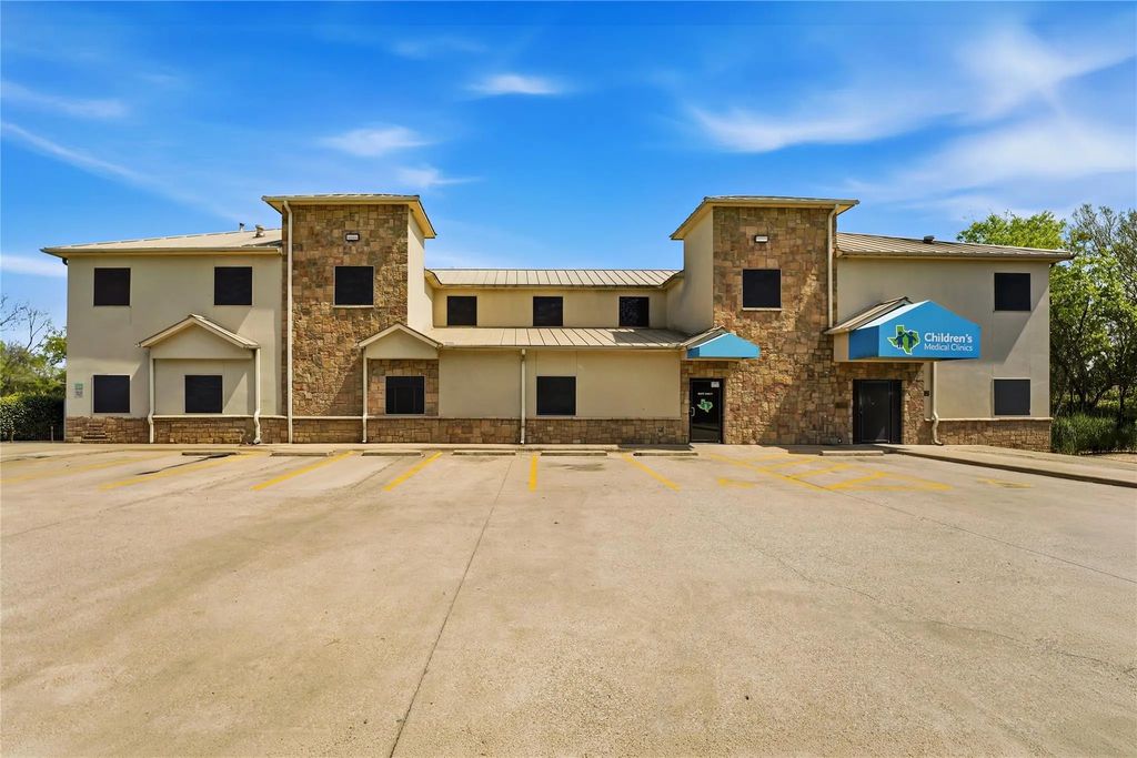 1011 W Grove Street, Kaufman