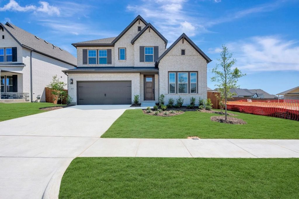 4217 Fox Trotter Drive, Aubrey