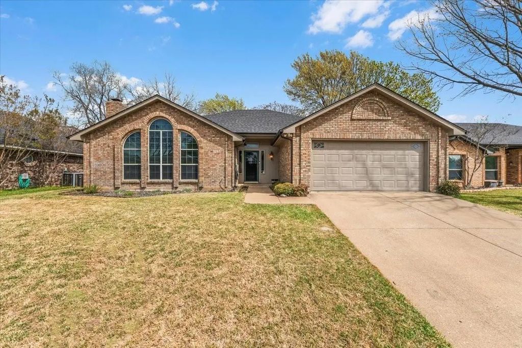 3212 Timber View Circle, Bedford