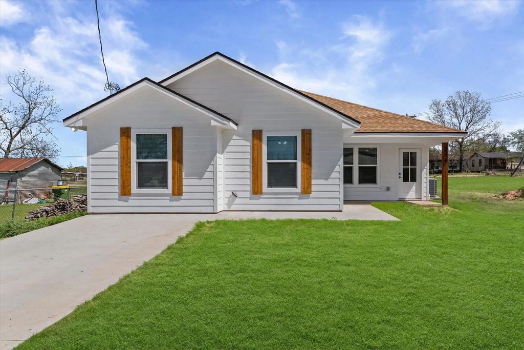 204 Wiebusch Street, Riesel