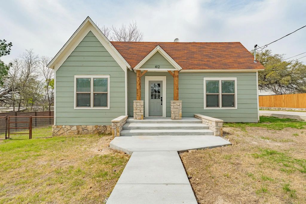 412 N Kirk Street, Hico