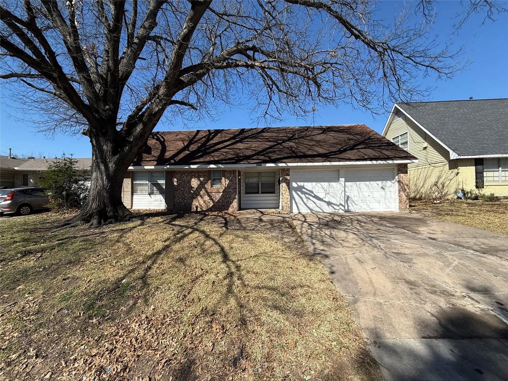 2847 Linhaven Drive, Mesquite