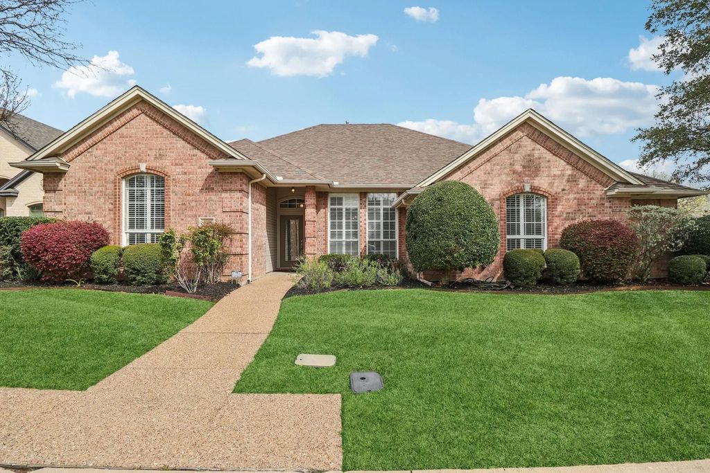 4034 Appian Way, Arlington