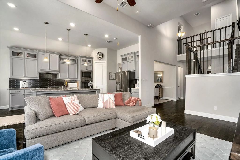 7915 Sunflower Lane, Dallas