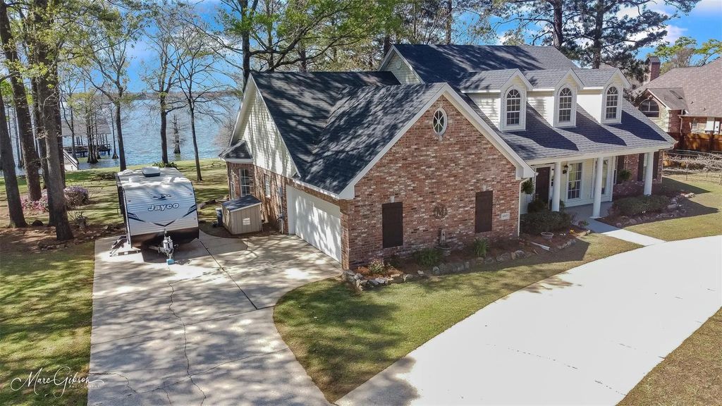 6521 N Lakeshore Drive, Shreveport