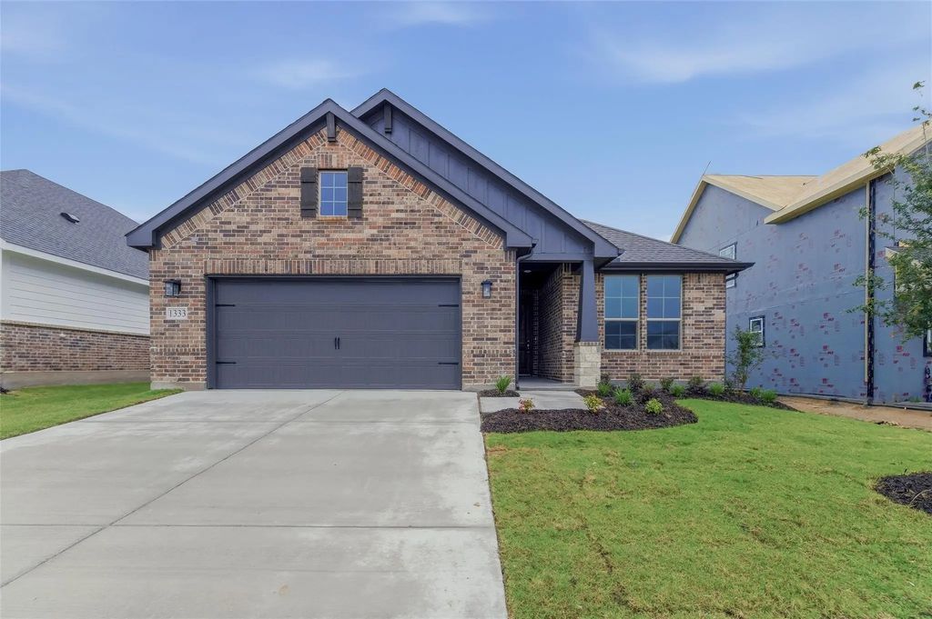 1333 Frio Drive, Springtown