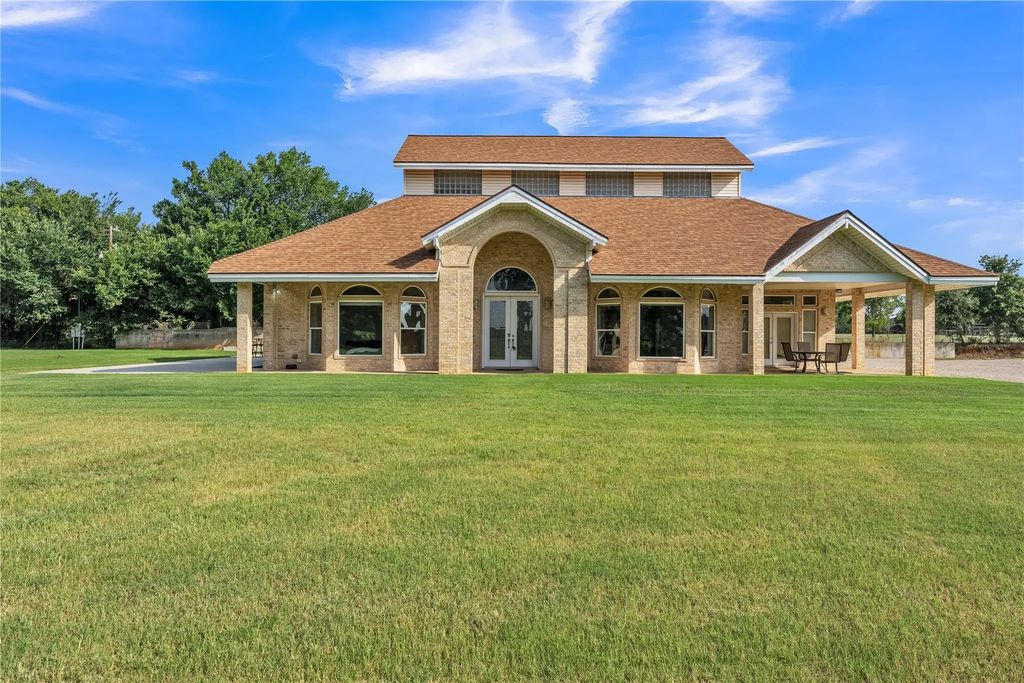 9805 Eldorado Drive, Burleson