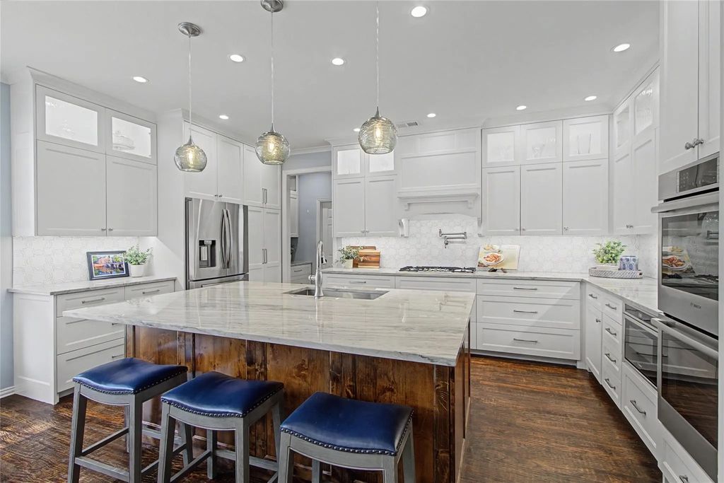 3901 Fairfax Way, Flower Mound