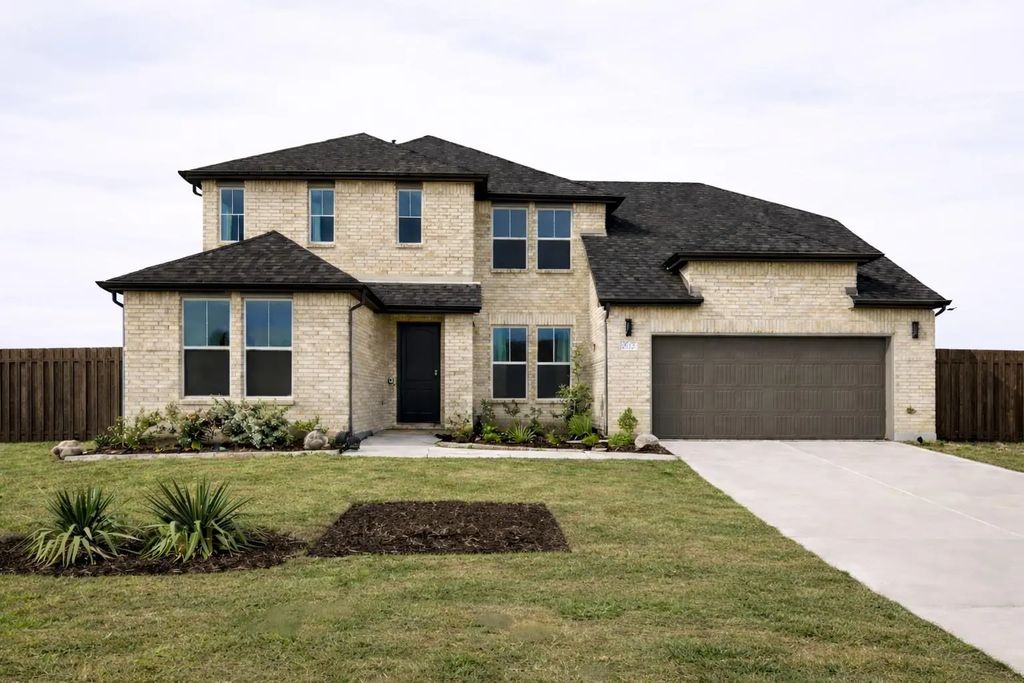 203 Lennon Drive, Hickory Creek