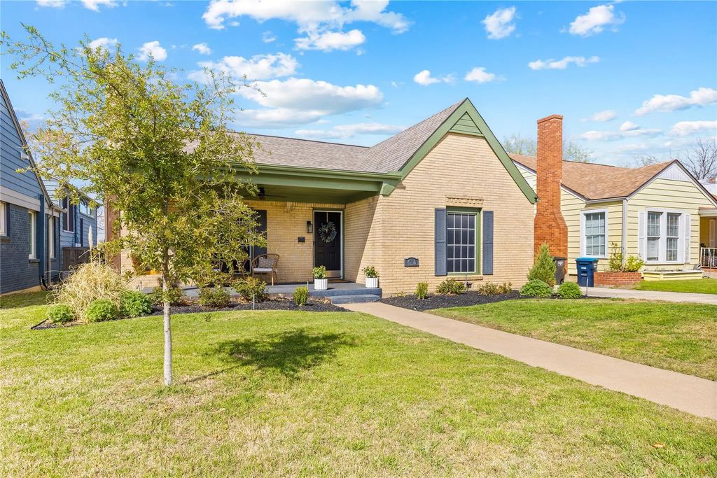 4216 Locke Avenue, Fort Worth