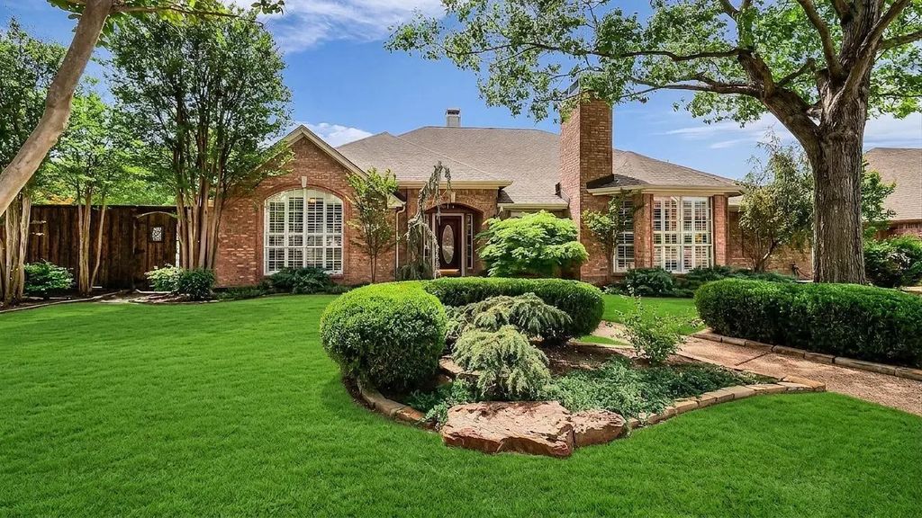 4400 Castleglen Drive, Plano
