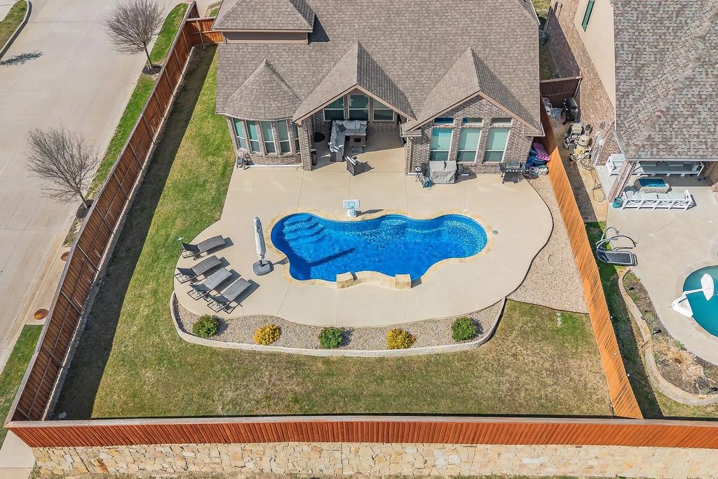 200 Welch Folly Lane, Aledo