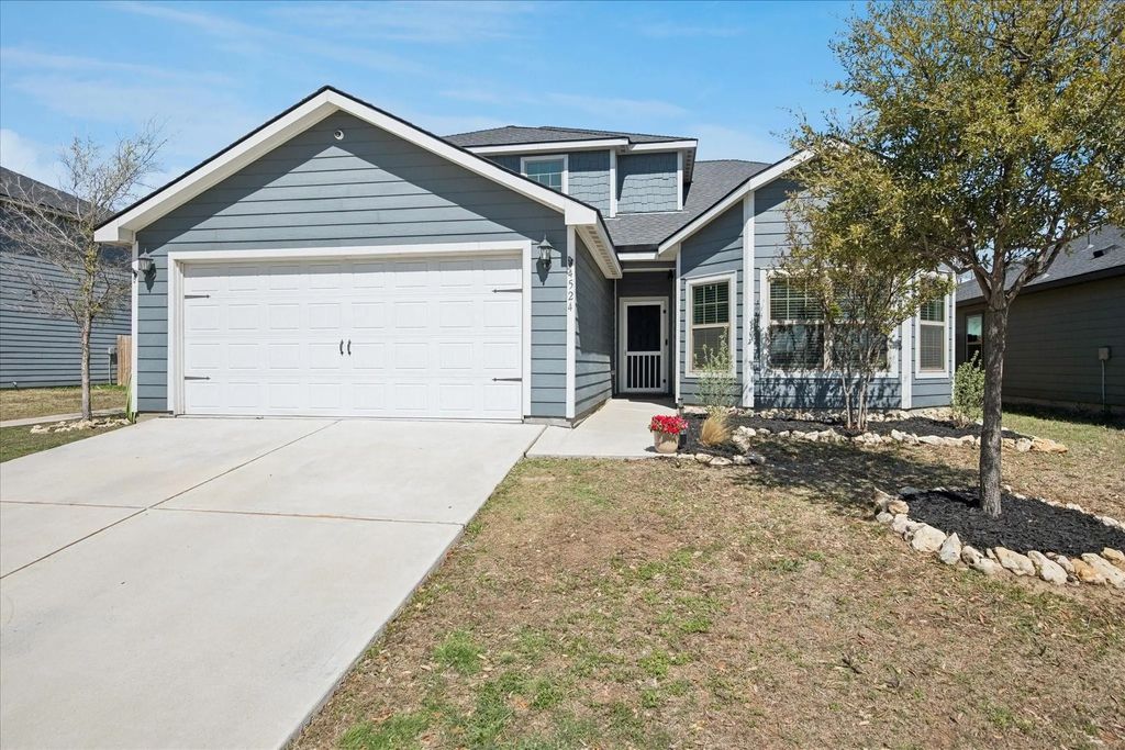 4524 Skipador Drive, Fort Worth