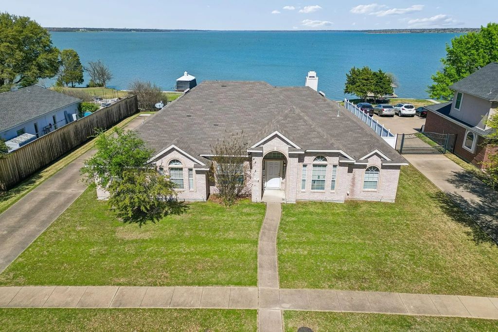9001 Briarcrest Drive, Rowlett
