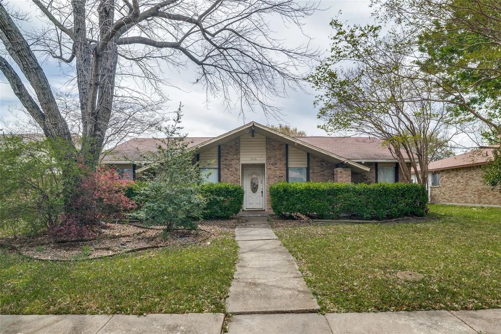3306 Ardis Drive, Rowlett