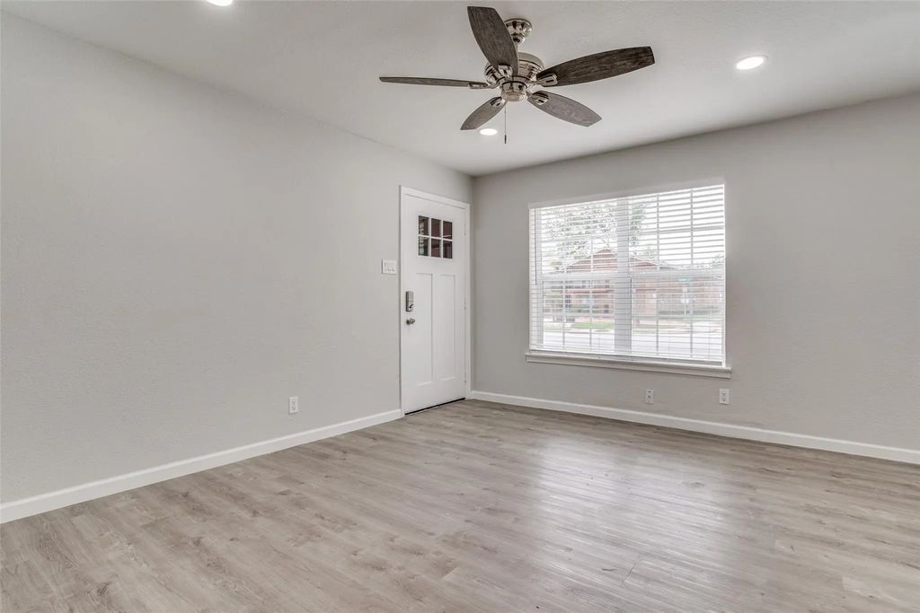 5444 Gaston Avenue 102, Dallas