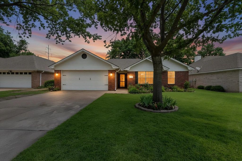 328 Northwood Boulevard, Corsicana