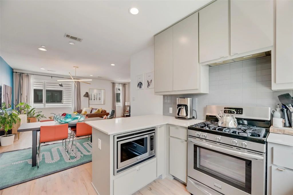 4705 Bryan Street 302, Dallas