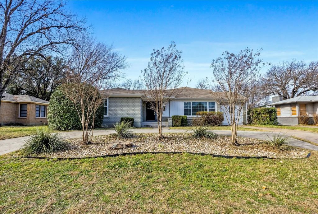 3558 South Drive, Fort Worth