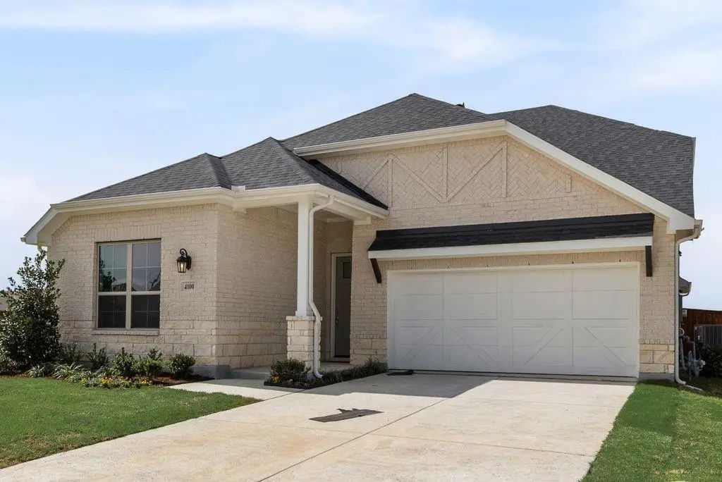 4100 Blackbird Avenue, Little Elm