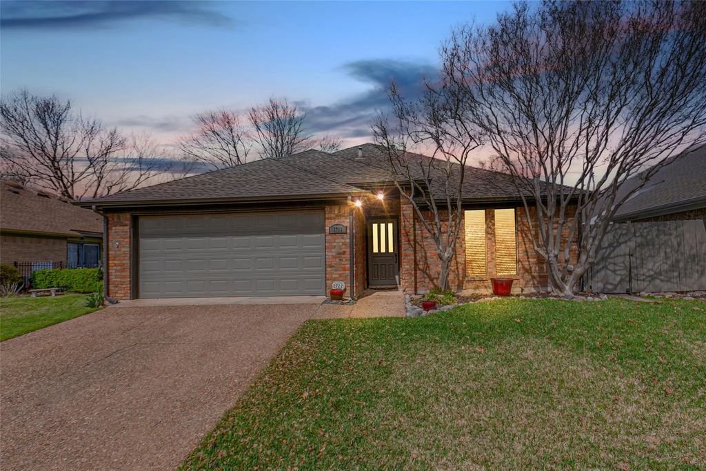 2722 Laurel Oaks Drive, Garland